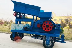 大型彩砂移動(dòng)對(duì)輥制砂機(jī)廠(chǎng)家哪個(gè)實(shí)力強(qiáng)